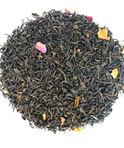 Черный чай с лепестками китайской чайной розы