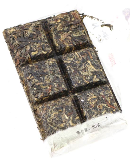 фото - Чай Дянь Хун “Красная рифма” китайский горный чай брикет 50 г.