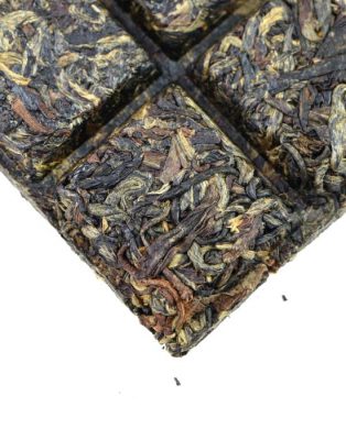 фото - Чай Дянь Хун “Червона рима” китайський гірський чай  брикет 50 г.