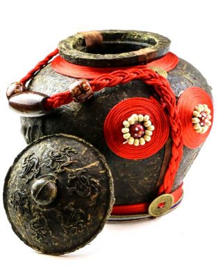 фото - Подарочный Шэн (Шен) пуэр “Горшочек с красным оформлением” 700 г.