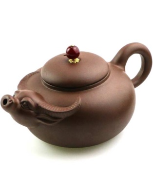 фото - чайник глиняный Бык  коричневая 600 мл