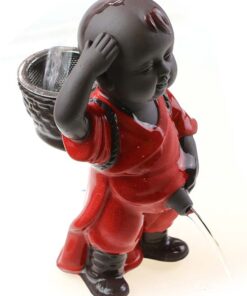 фото - Фігурка для чайної церемонії Пісяючий хлопчик із ситом, синій, 7х9х15 см