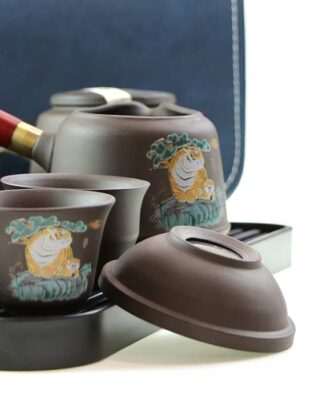 фото - Дорожній чайний набір у подарунковому кейсі, на 6 персон, глина Ісін тигр фото - Дорожній чайний набір у подарунковому кейсі, на 6 персон, глина Ісін тигр