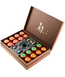 фото - Подарунковий набір з чаєм та сервізом