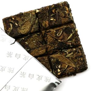 фото - белій чай плитка 30 в жесткоробке