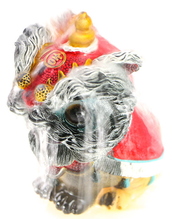 фото - Снежный лев. Меняет цвет фото - Снежный лев. Меняет цвет